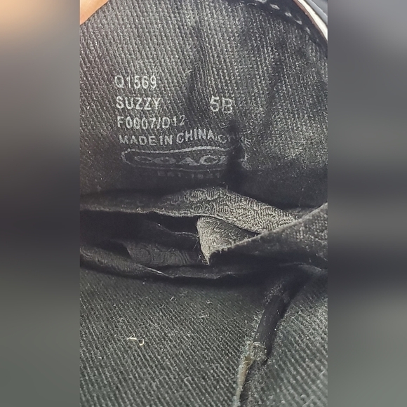 Coach "Suzzy" Black Signature Embossed Patent Leather Sneakers 5B - Picture 9 of 10